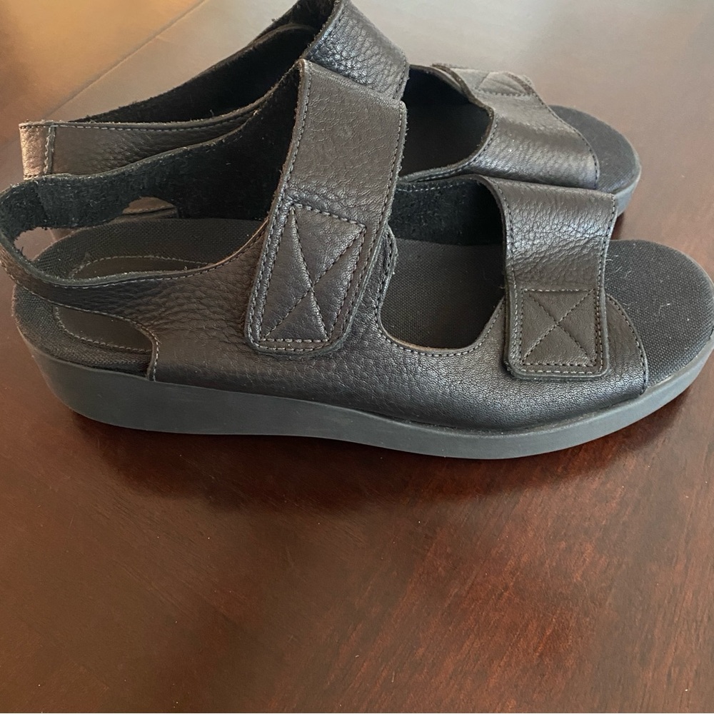 Clarks Cloudsteppers Black Leather Sandals‎ - Picture 2 of 4